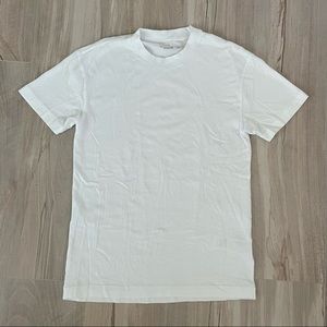 ABERCROMBIE & FITCH NWOT White T-Shirt